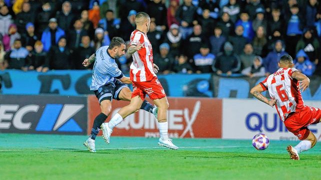 Belgrano le ganó el Clásico a Instituto y se encamina a la Liga Profesional.