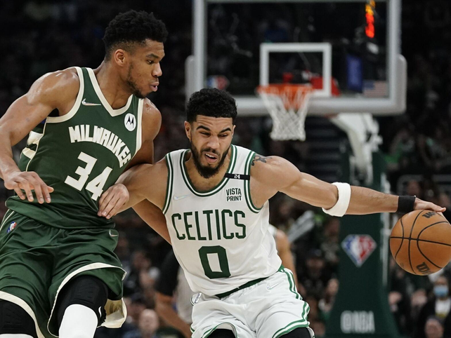 Milwaukee, con Luca Vildoza, cayó ante Boston y habrá séptimo juego en el Este