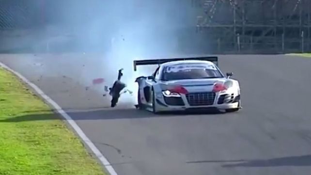 El piloto paranaense Matías Russo pinchó y se quedó con las ganas de festejar ayer en Mugello el campeonato en la GT3 Italiana.