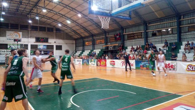 Unión no puede cortar la racha en la ruta