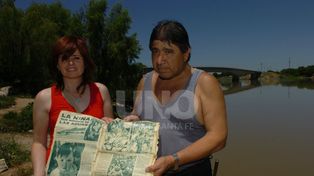 Creí que era una muñeca pero se movió, estiré los brazos y la saqué