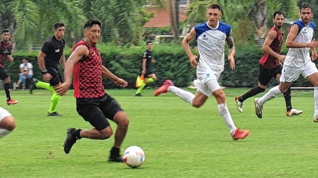 Colón derrotó a Atlético de Rafaela por 1-0 con gol de Christian Bernardi.