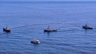 Derrame de petróleo en Tailandia por la fuga en un oleoducto