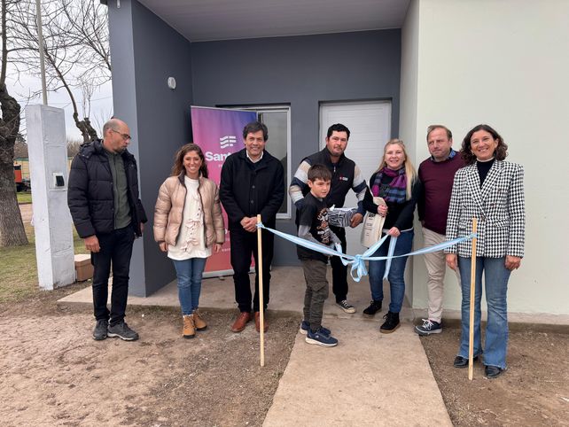“El compromiso es promover y facilitar el acceso a la vivienda. Sepan que en la provincia encontrarán un gobierno que escucha y que está presente en el territorio”