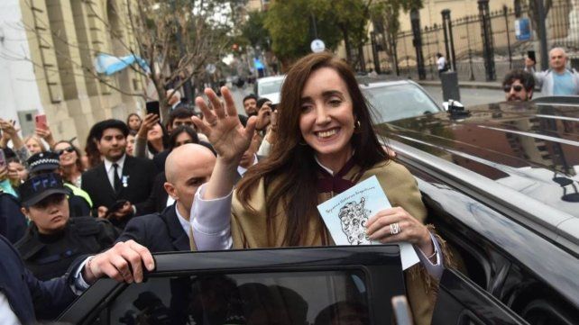 Villarruel se diferenció de Milei: esperó que se despejara la situación climática y viajó a Tucumán