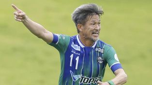 El japonés King Kazu lleva cinco décadas jugando al fútbol y pretende seguir en actividad mucho tiempo más.