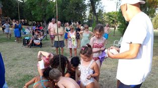 Árbol. En la ocasión se recordó la Festividad de Tu Bishvat y la Shmita.