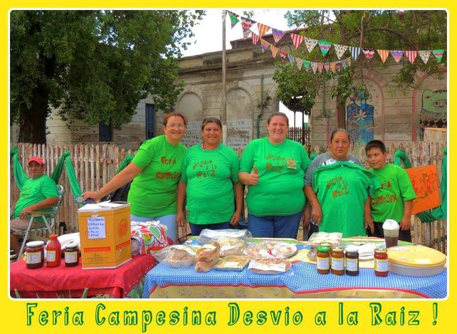 Quince familias llevan adelante una original feria campesina