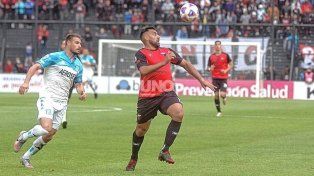 Ramón Ábila padece una pubialgia y por eso no formó parte del equipo titular.