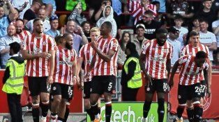 Brentford superó al campeón Manchester City en el cierre de la Premier League.