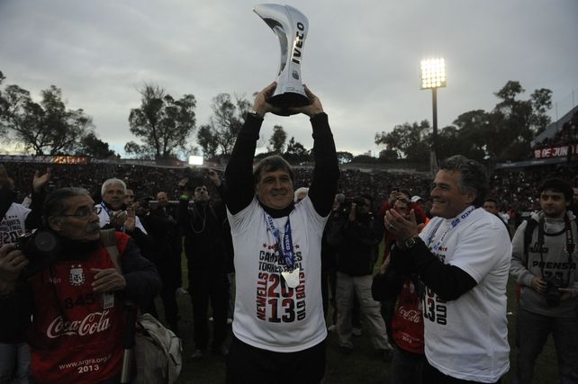 El Tata vino a salvarlo del descenso y salió campeón en 2013. 