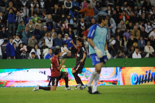 Newells baj&oacute; a V&eacute;lez en Liniers con gran actuaci&oacute;n de Boghossian y ya es candidato
