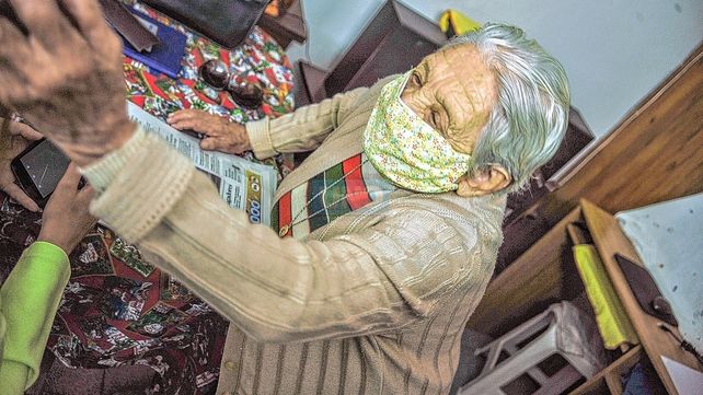 Doña Paula quiere volver a hacer el milagro en la cancha de Patronato