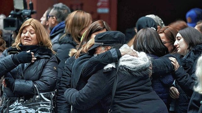 Emotiva despedida a las víctimas del incendio en Recoleta
