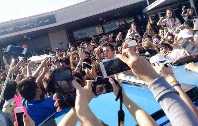 ElRubius revolucionó Ezeiza.
