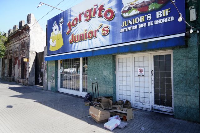 Jorgito Junior´s fue blanco de una balacera en la que resultaron heridos dos jóvenes de 16 y 18 años.&nbsp;