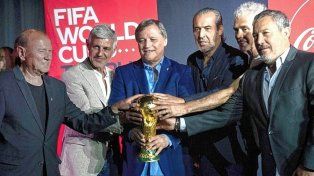 Los campeones del mundo de 1978 y 1986 dirán presente en el Monumental este jueves.