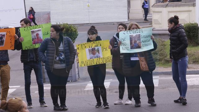 Piden Justicia para las víctimas del triple crimen de Bajada Grande