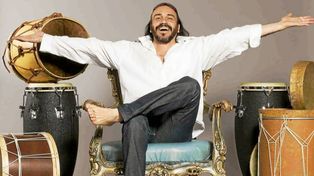 Durante los últimos veinte años, el percusionista Garay trabajó junto a varios compositores y poetas.