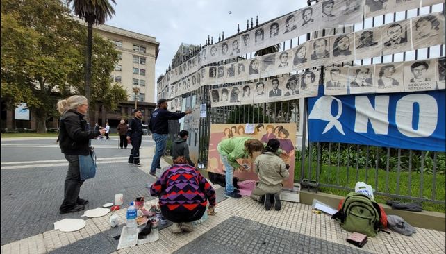 &nbsp;Madres de Plaza de Mayo: homenaje a 45 años de su primera ronda