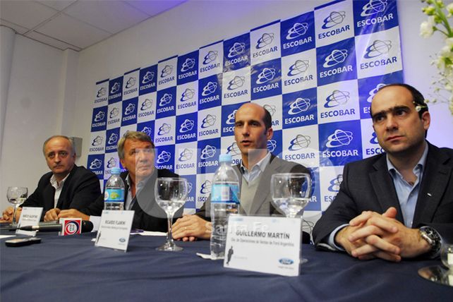 Valentino: “El trabajo en equipo es la  clave, y vivimos para el cliente”