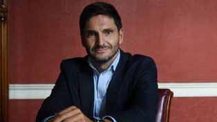 Para Maximiliano Pullaro, “los esloganes no pueden tapar los ejes de campaña”.&nbsp;