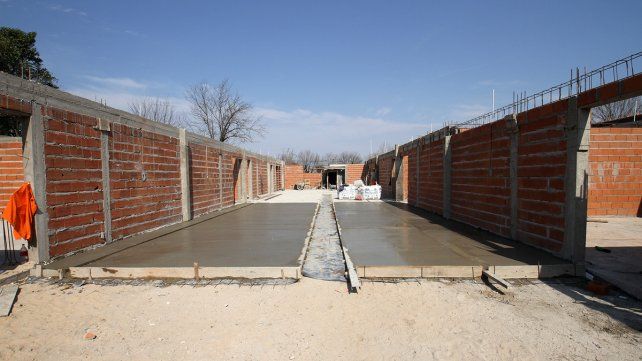 Más de 2.000 estudiantes de Paraná Campaña contarán con mejores espacios en materia de infraestructura educativa