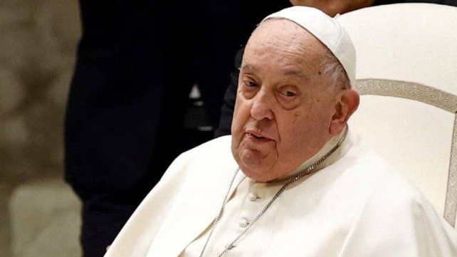 El papa Francisco está en estado crítico indicó el Vaticano.