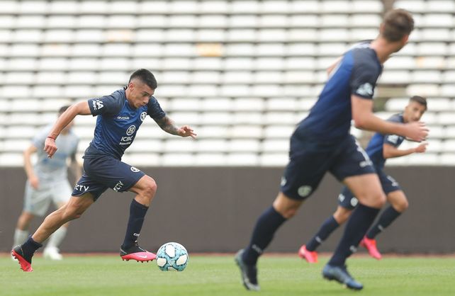 Talleres espera por Newells en el Mario Kempes de Córdoba.