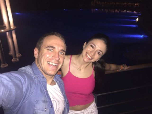 ¡SE VIENE EL HEREDERO! escribieron los novios. Foto Twitter.&nbsp;