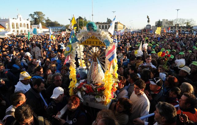 Récord de dos millones y medio de personas en la peregrinación juvenil a la basílica de Luján