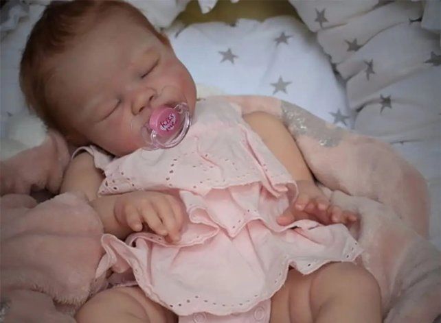 Parecen bebés pero son muñecos. En Brasil hay un auténtico furor por los bebés reborn.