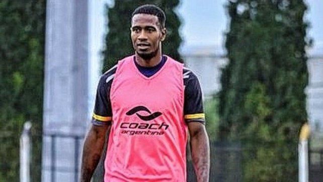 Un defensor con pasado en Unión jugará en Chaco For Ever