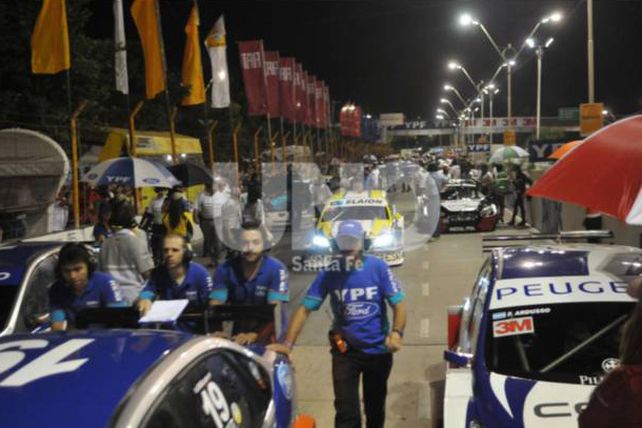 Primer capítulo del show del Súper TC2000 en el callejero santafesino