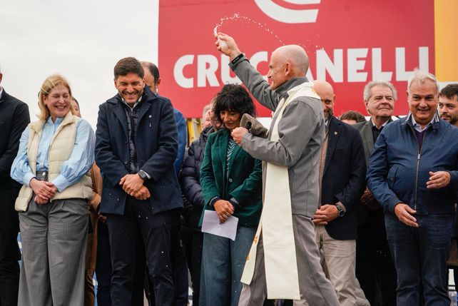 El gobernador Maximiliano Pullaro y la exvicegobernadora y actual diputada nacional