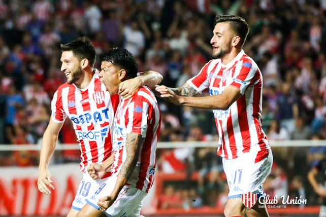 El entonado Unión buscará dar el golpe ante el puntero River en el 15 de Abril