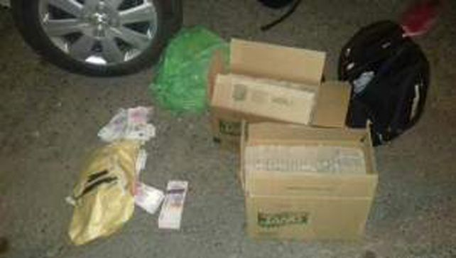 Mucha platita. El dinero estaba guardado en las cajas de cartón.&nbsp;