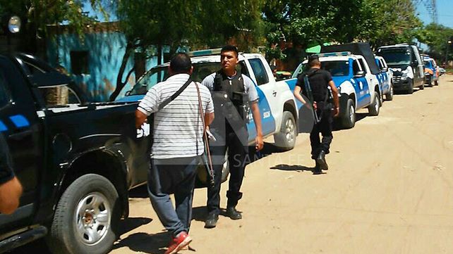 Detuvieron en la Costa a un hombre armado que golpeó a su mujer y a sus hijas