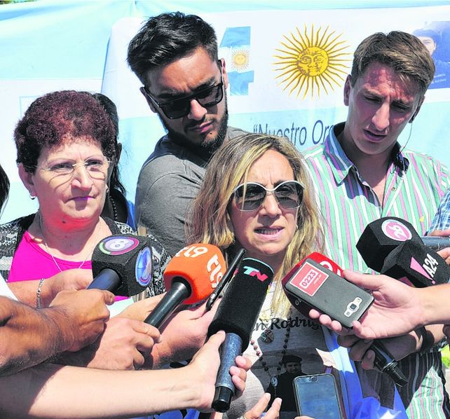 Dolor. Los familiares ya suman 75 días de incertidumbre.