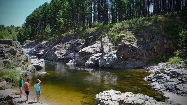 Un santafesino entró a nadar al río El Durazno