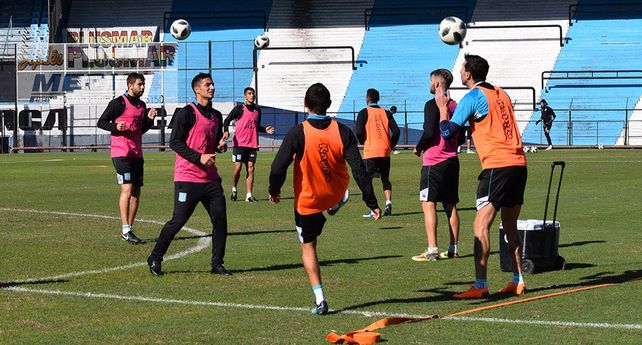 Racing pone lo mejor frente a Sarmiento de Resistencia