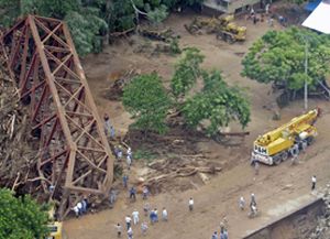 En Tartagal hay 8 desaparecidos y m&aacute;s de 700 evacuados por el aluvi&oacute;n