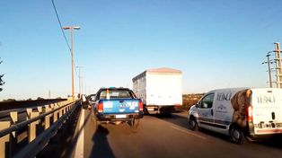 Por un choque sobre uno de los aliviadores se formaron largas colas en la ruta nacional 168 (RN168) mano Santa Fe - Paraná&nbsp;