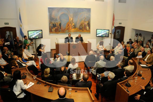 El Intendente José Corral abrió las sesiones ordinarias en el Concejo Municipal.