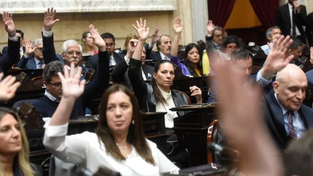 Con votos de la UCR, el oficialismo logró en Diputados blindar el veto de Milei a la movilidad jubilatoria