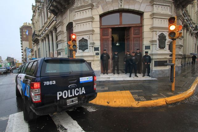 VIDEO. Causa Celis: allanan oficinas de la Municipalidad de Paraná y la casa del intendente