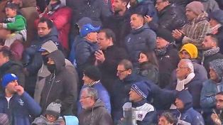 Diego Maradona ahora apareció en la tribuna de Gimnasia y otra vez explotaron las redes