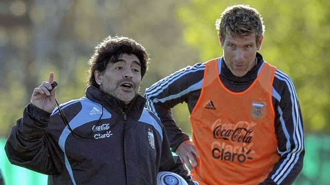 Martín Palermo y Diego Armando Maradona son ídolos de Boca Juniors. Compartieron equipo y selección.