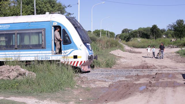 Para que el tren llegue a La Picada se debe suspender el servicio una semana