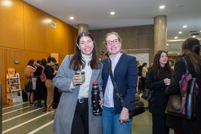 Camila Cabral y Nabila Rebuffo  